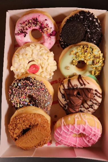 donuts box 8-380